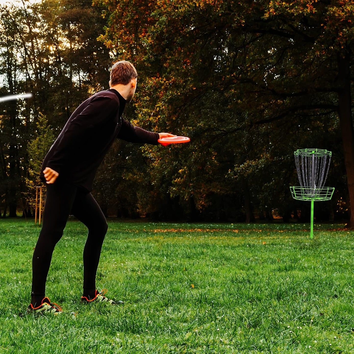 Growthesport Lite Disc Golf Basket - Portable, Lightweight, Easy-To-Set-Up Golf Practice Net with Heavy Duty Metal Chains Golf Practice Basket Set to Fairway, Backyard, Outdoor & More